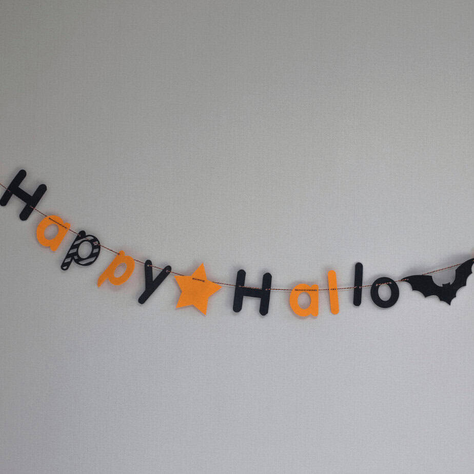 14 Easy DIY Halloween Garland Ideas Using Materials From Home - Sustain ...